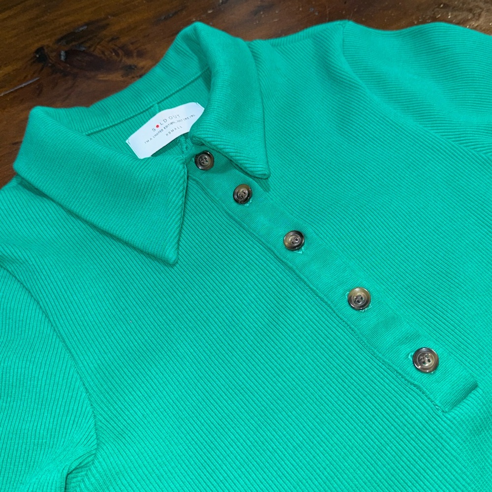 SOLD OUT LIMITED EDITION RIBBED BUTTON-UP SHIRT🌸 - Picture 4 of 8